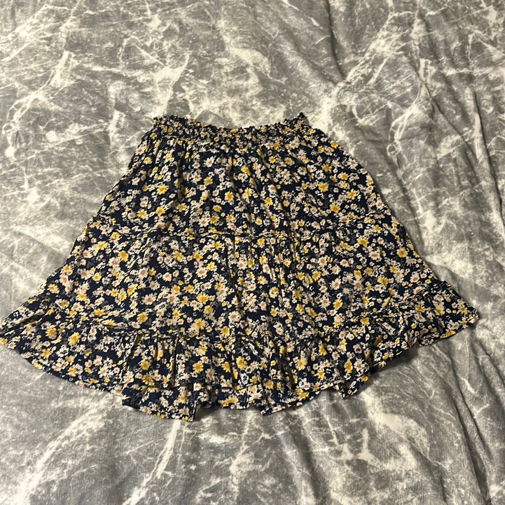 A very nice skirt that was worn twice!
